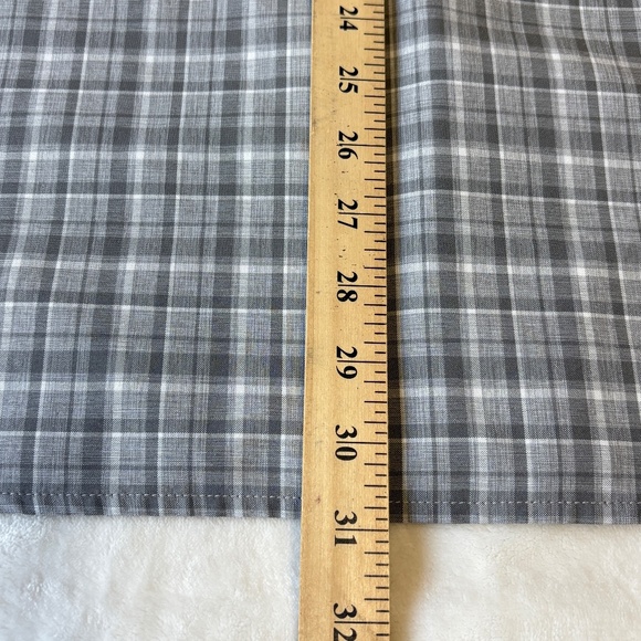 ORVIS Casual Button Down Shirt Mens Size Large Active Fit Gray Plaid - Picture 8 of 9